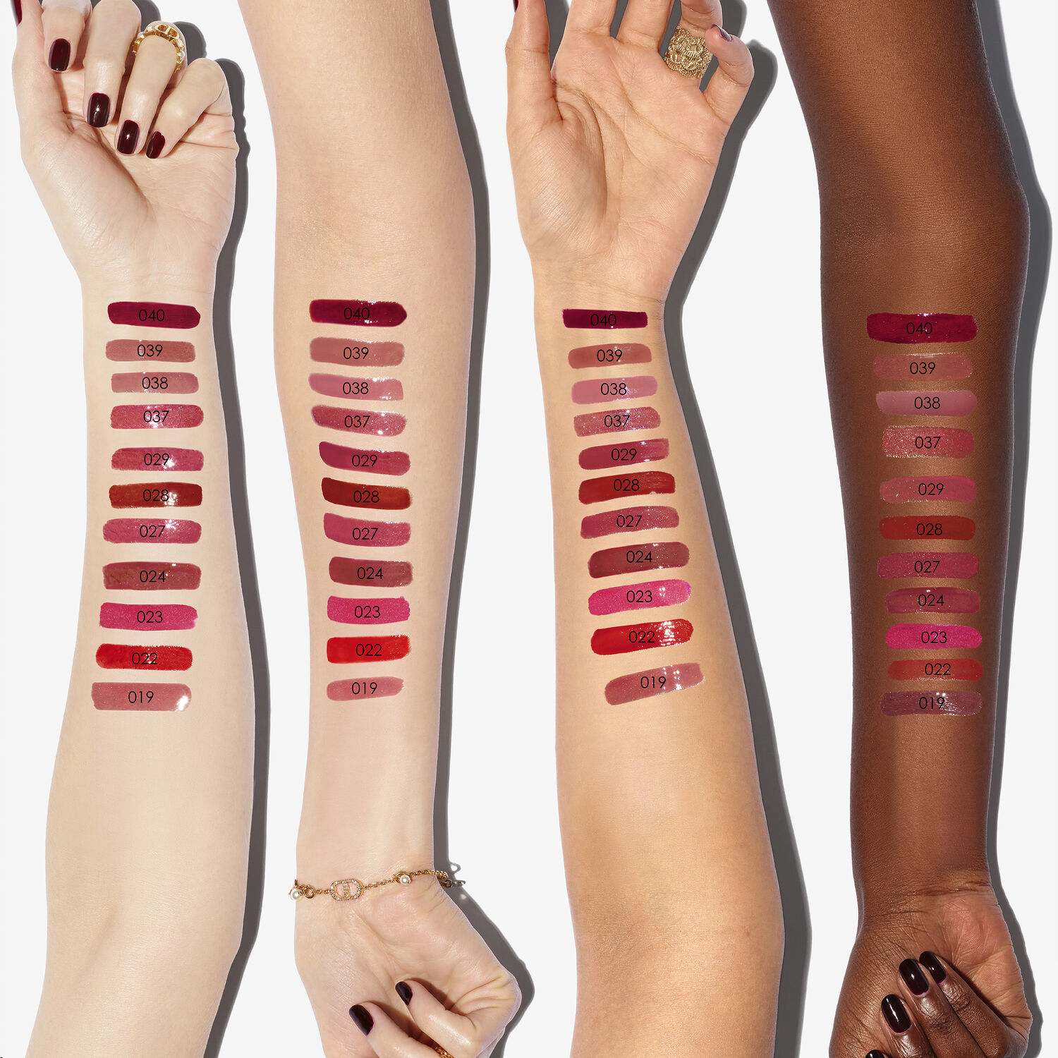 DIOR ADDICT LIP MAXIMIZER (BRILLO DE LABIOS EFECTO MÁXIMO VOLUMEN Y 24H HIDRATACIÓN)